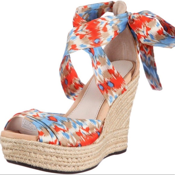 UGG Silk Lucianna Espadrilles - Picture 7 of 7